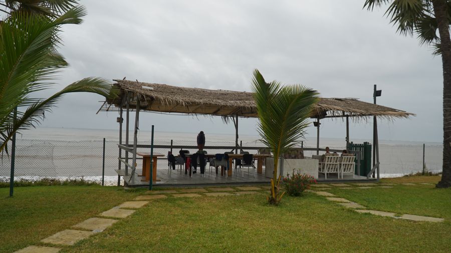 La paillote au bord de l’eau